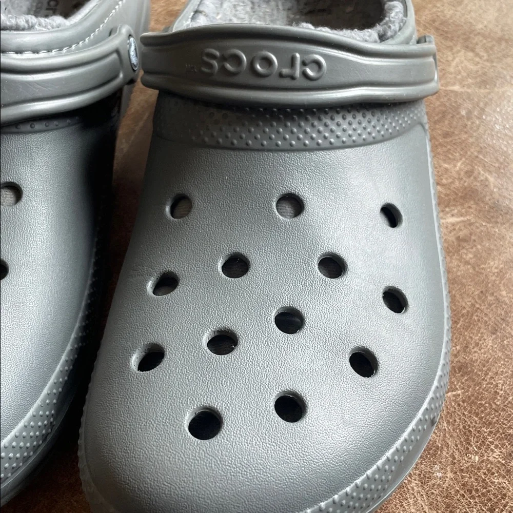 Crocs Men's Gray Dual Comfort Lined Clogs. Good Condition. Size 12.